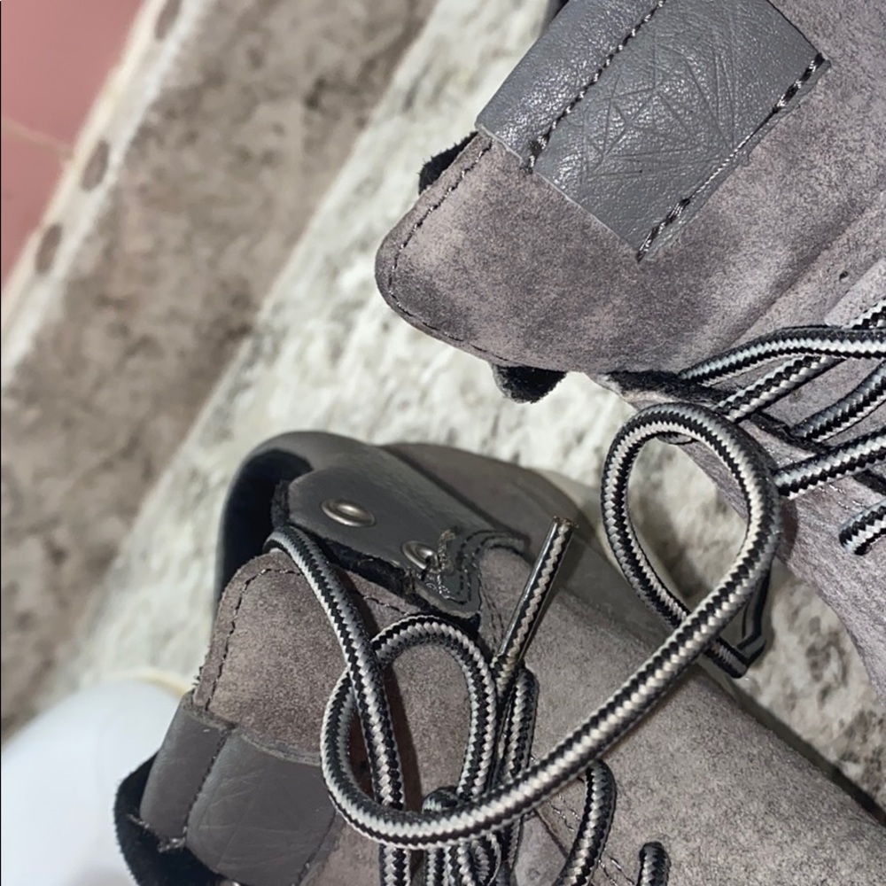 DIAMOND SUPPLY SHOES - Picture 2 of 8